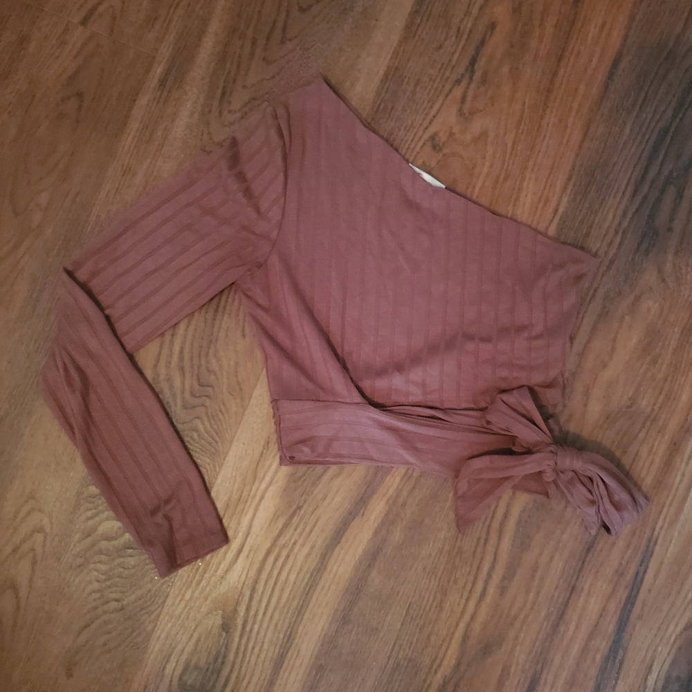 One shoulder sweater with side tie